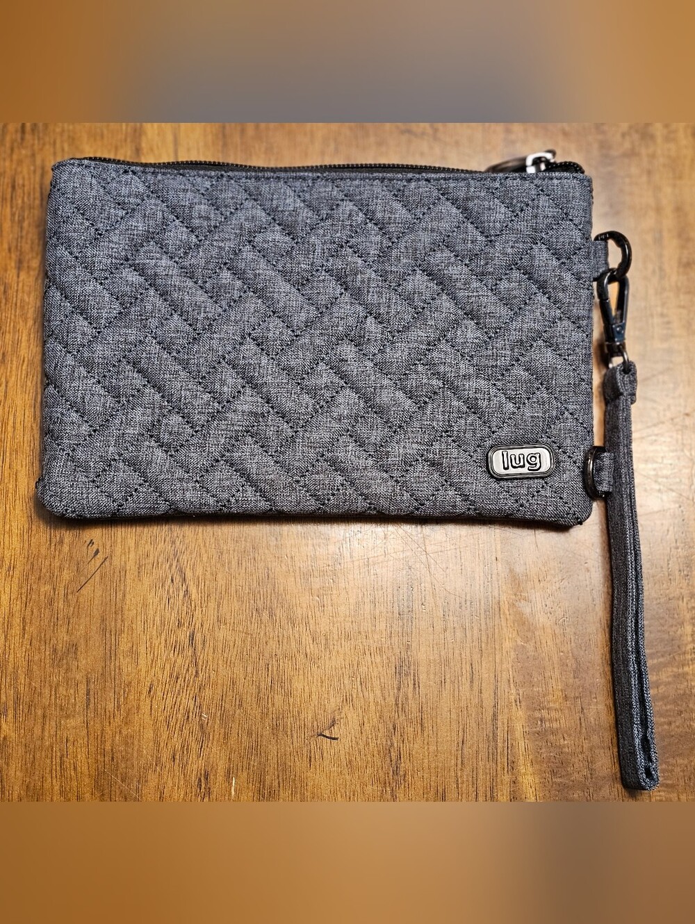 Lug Peekaboo Convertible Wristlet Pouch Heather Gray Quilted RFID Protection NEW